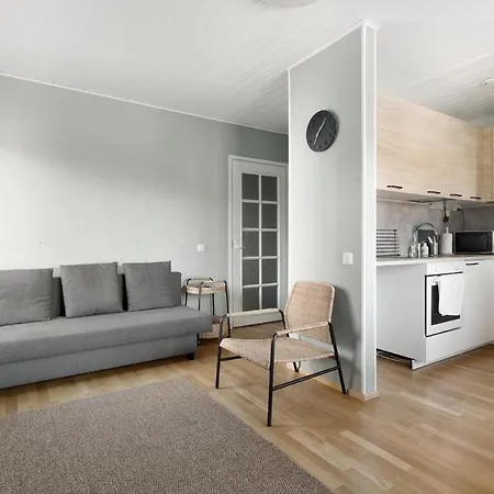 Apartment Cozy Duplex At Heikinlaakso Helsinki