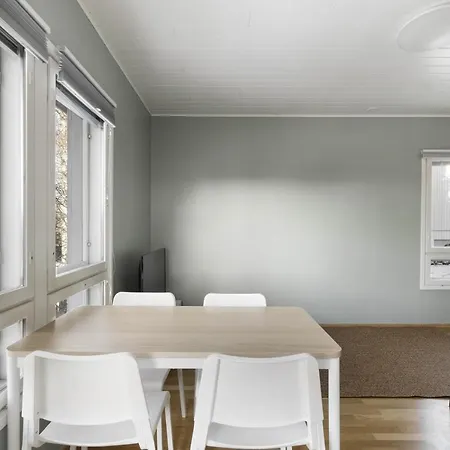 Cozy Duplex At Heikinlaakso *